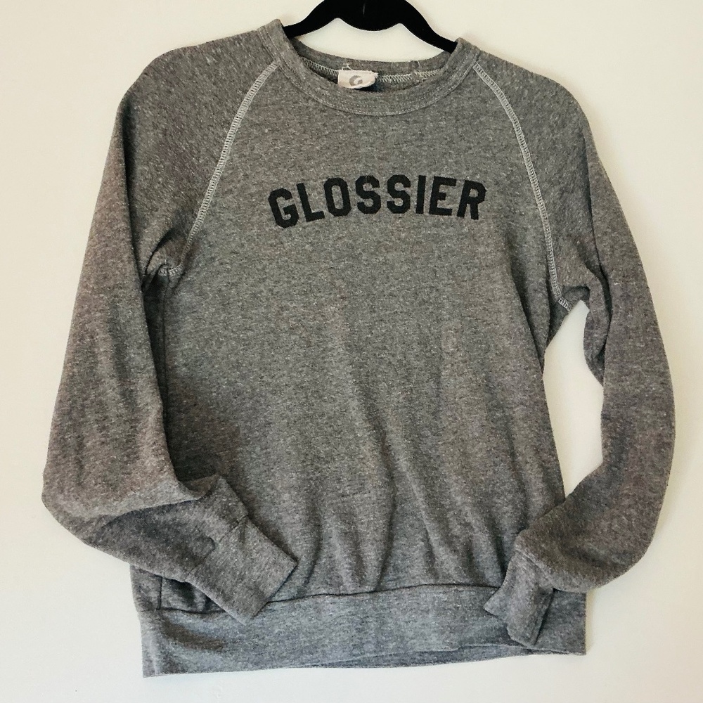 Glossier women’s classic crew neck gray sweatshirt size small